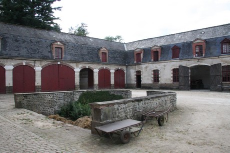 chateau-saint-fargeau-garten