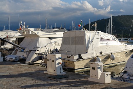 saint-florent-hafen