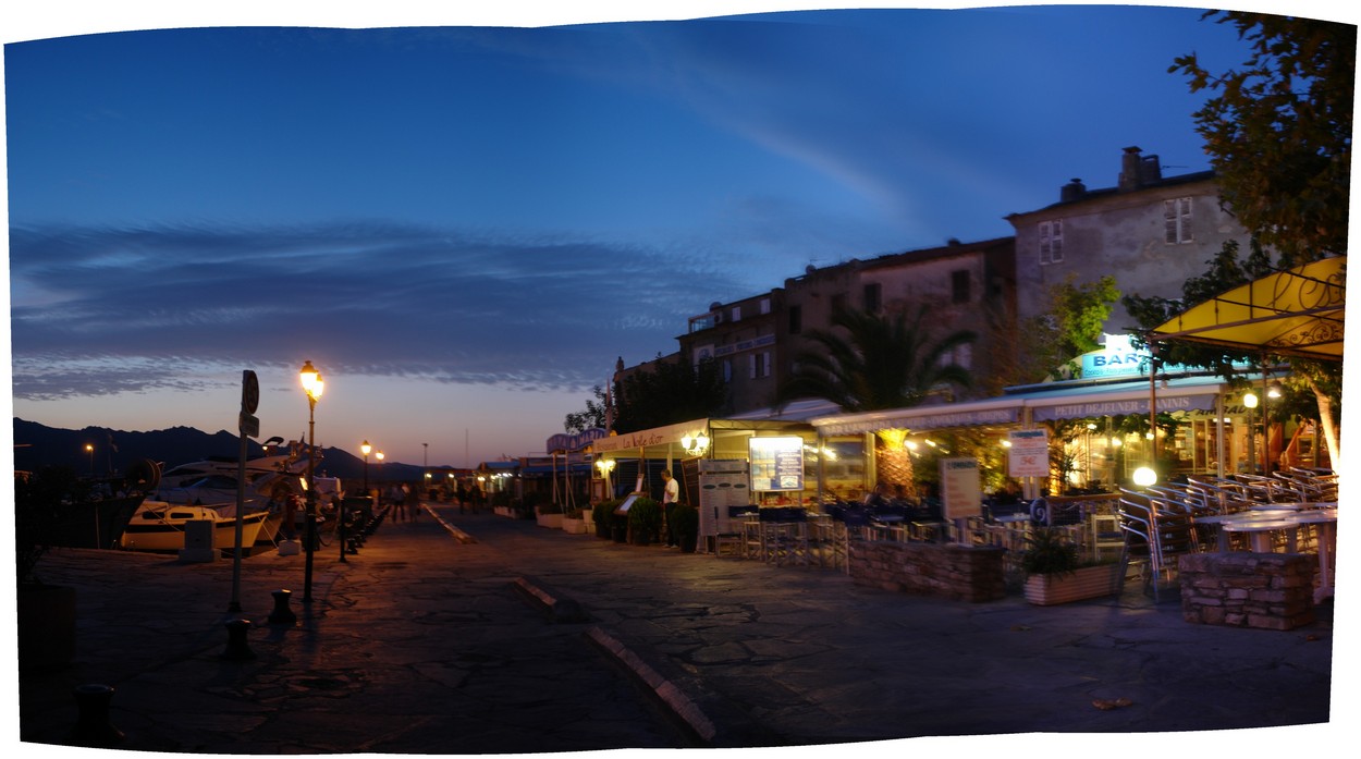 Saint Florent bei Nacht