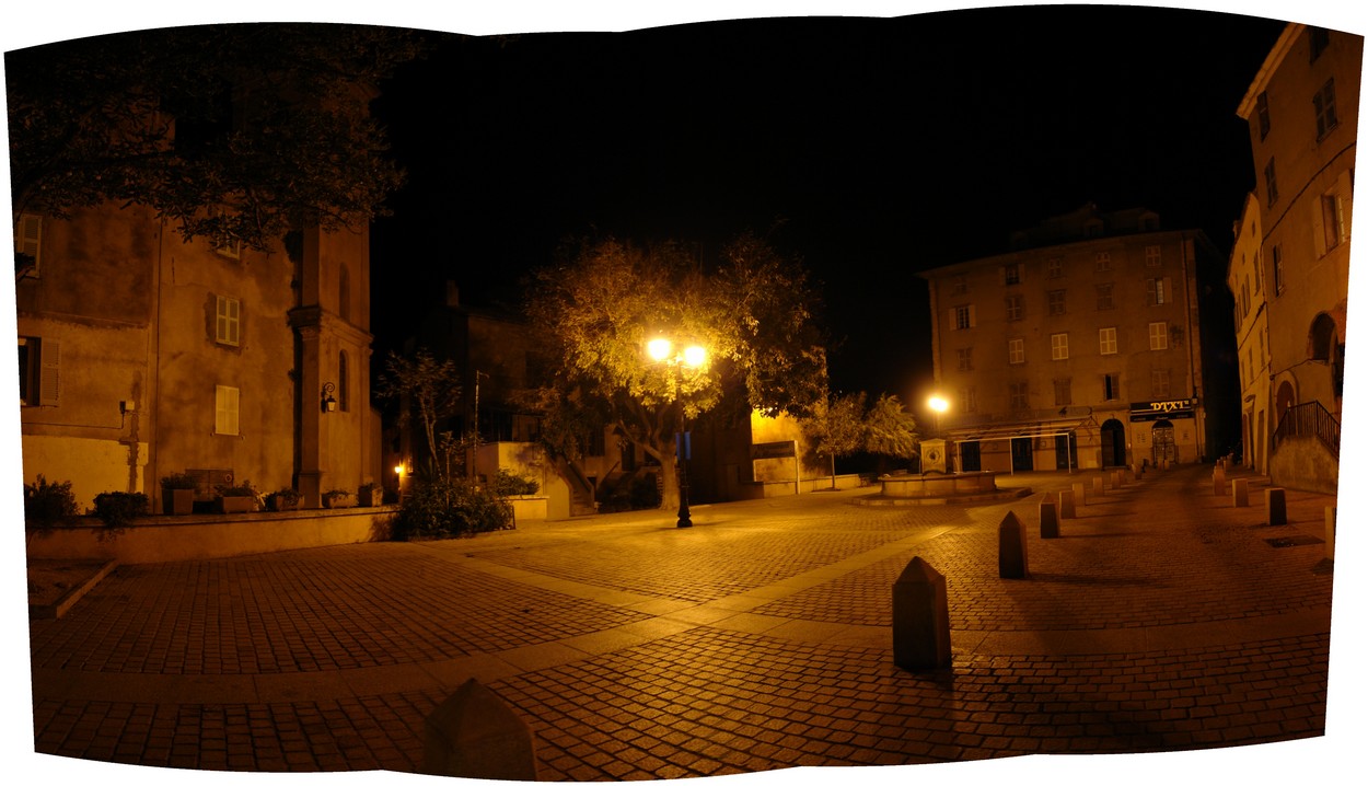 Saint Florent bei Nacht