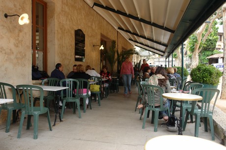 cafe-de-la-place