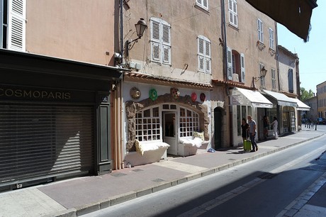 saint-tropez-server