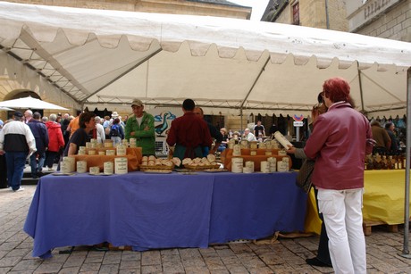 sarlat-markt