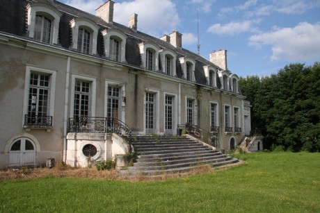 chateau-de-serrigny