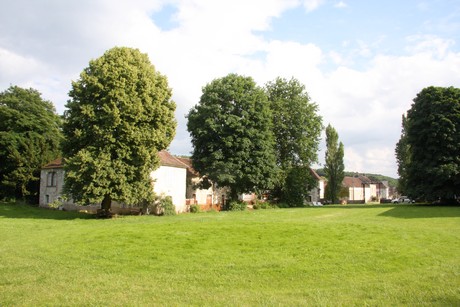 chateau-de-serrigny