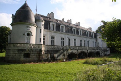 chateau-de-serrigny