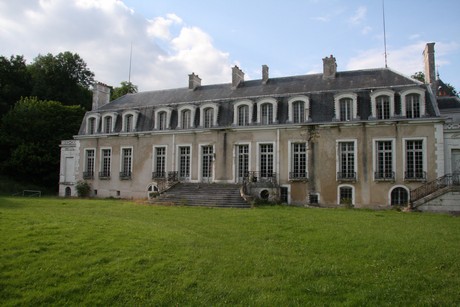 chateau-de-serrigny