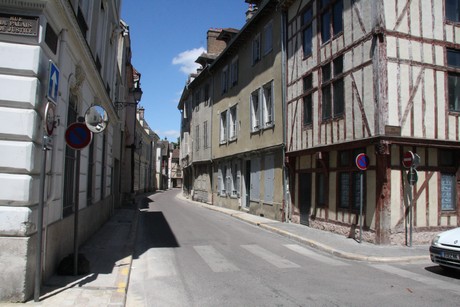 troyes
