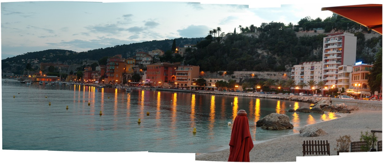 Villefranche-sur-Mer bei Nacht